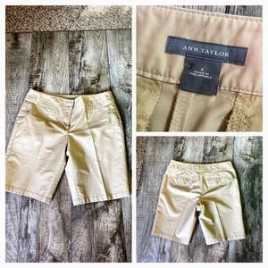 💚Ann Taylor Khaki Rivera Shorts w/ 8-Inch Inseam